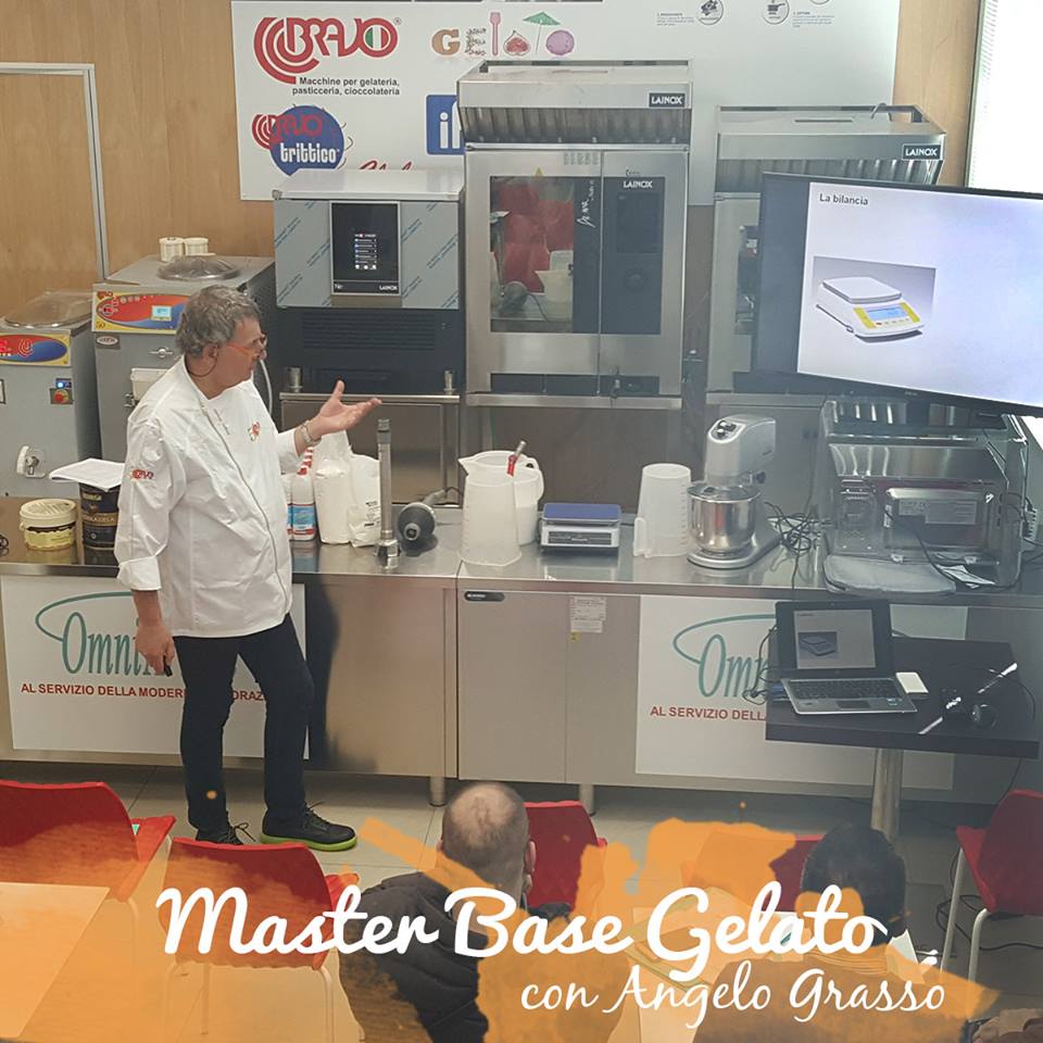 BRAVOSPA's tweet image. Primi scatti del #MasterBaseGelato con #AngeloGrasso a #Matera🍨da OmniArredi. Prossimamente a #Catania (28/30 marzo) goo.gl/yZ38Ca