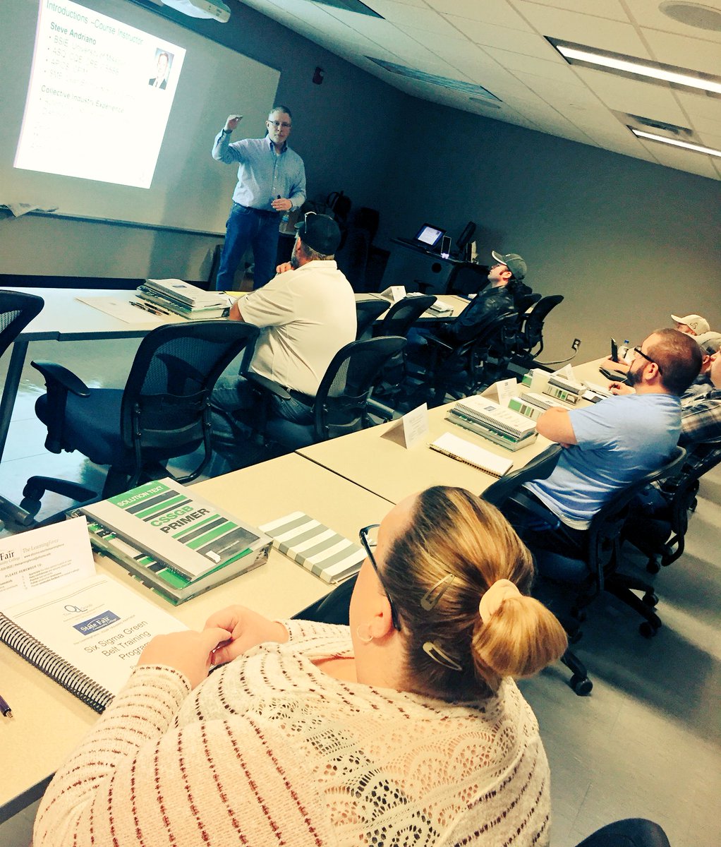 rnbmom's tweet photo. Good morning from @sfccmoclinton! Week 1 of #CSSGB training is underway w/The LearningForce @sfccmo #SixSigma #WorkforceDevelopment https://t.co/7PSANbEFPb
