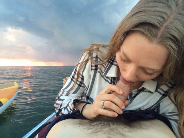 JadeLamour18's tweet photo. la fille de la pub du parfum Irrésistible Amanda Seyfried nue n'est pas dominatrice juste #salope https://t.co/0Y7dAFSNdq https://t.co/8s1Wv0wktr