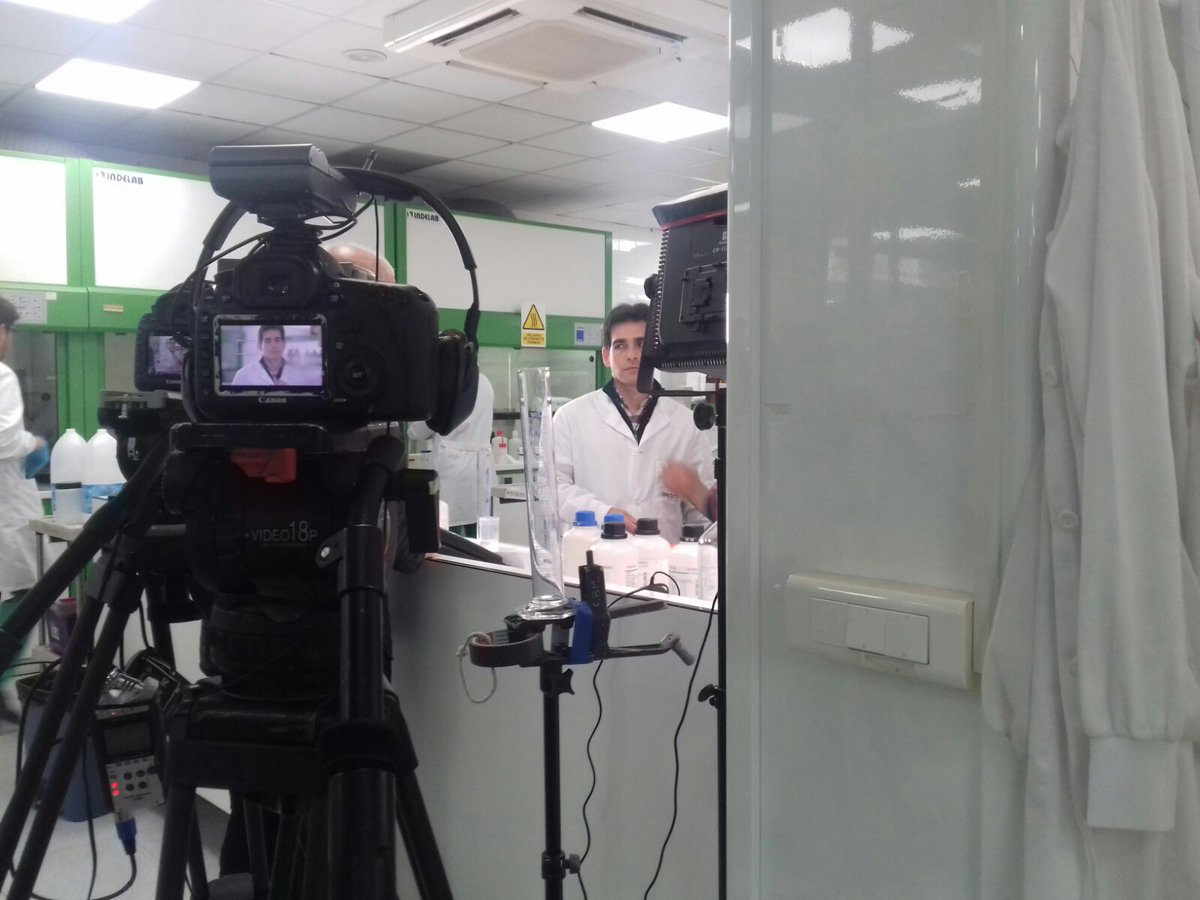eurofins_iproma's tweet photo. ¡Hoy en pleno proceso de grabación sobre la gestión #Lean! 📽️ Donde nuestros compañeros muestran las ventajas de este sistema #Leansis. https://t.co/01prPKx3MZ