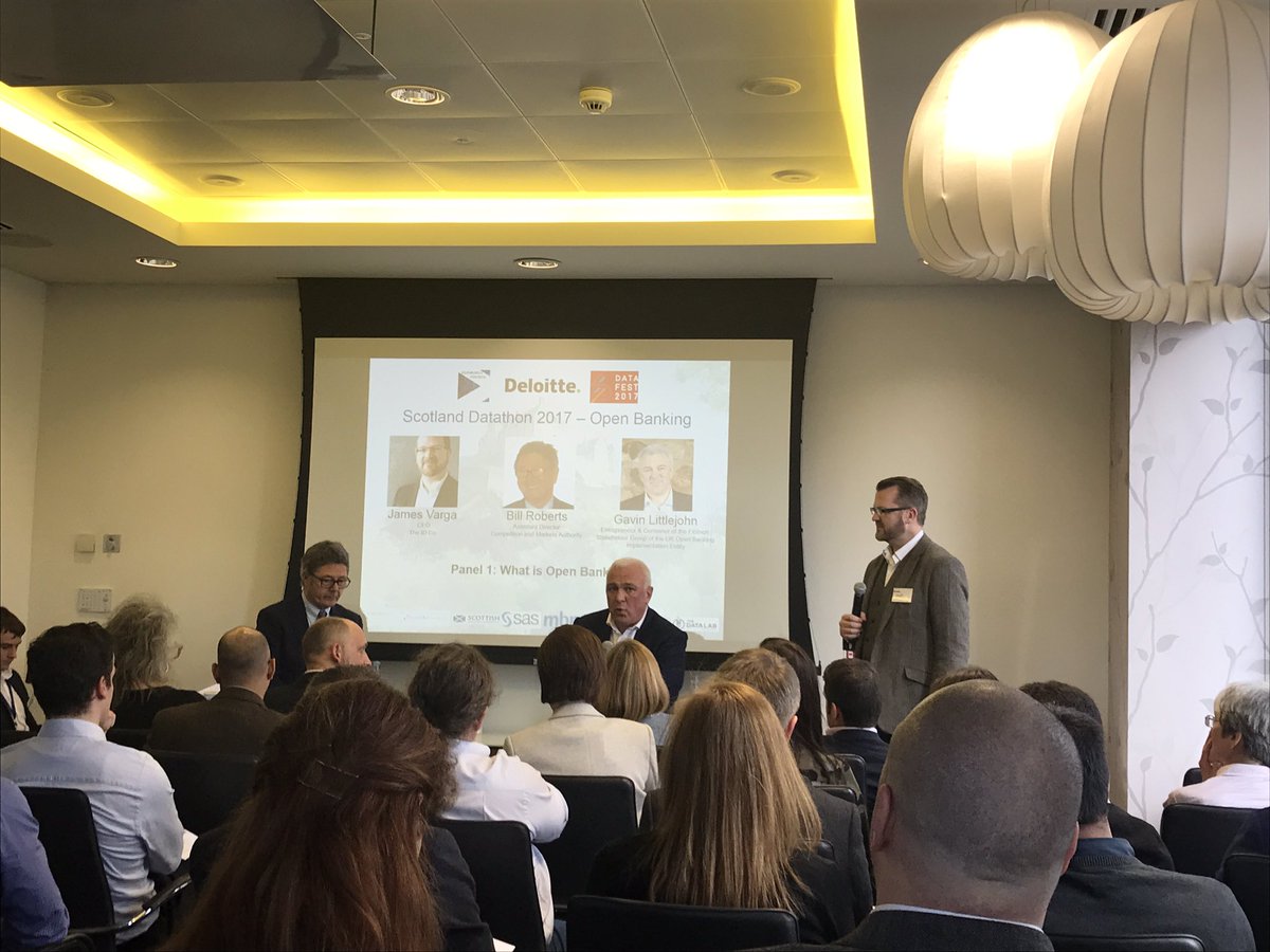 EdiFintech's tweet photo. @jamesvarga @GavinLittlejohn @CMAgovUK discussing how #DataChangesEverything @DataFest_ https://t.co/679I5nYeKM