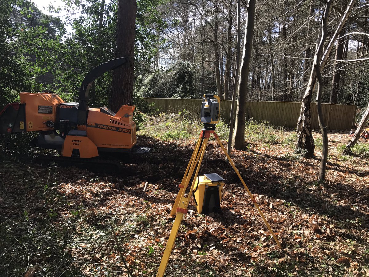 LssMapping's tweet photo. Today's desktop: advanced tree planning surveys with Amenity Tree Care #appsincadd #4site https://t.co/qr1YPIMpb2