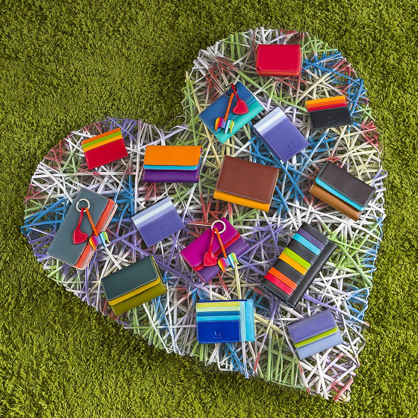 mywalit's tweet photo. Happy International Colour Day! Discover our world of #simplycolour https://t.co/RVJewLD7V8 https://t.co/3yoCHJJ25H