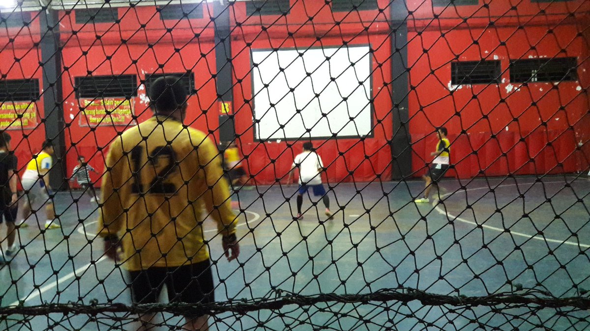 Mari gaes gabung,di tunjang futsal stadium tlogosari tiap selasa malam #futsalregsem