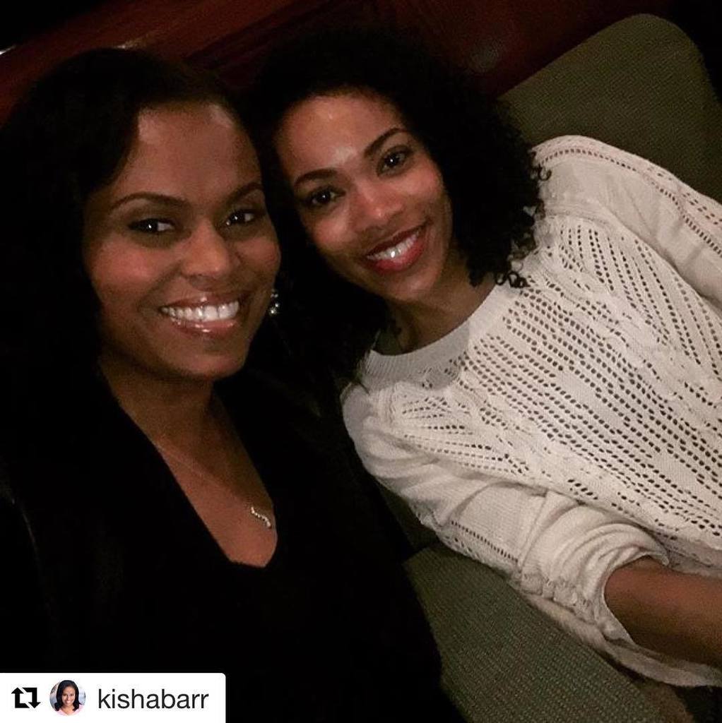 narciregina's tweet photo. Chilling w/ #actingbuddy @kishabarr & a ton of @agrnyla friends at #East #Screening 😊 https://t.co/gNbeGETYc3 https://t.co/ht6HwzRkLJ