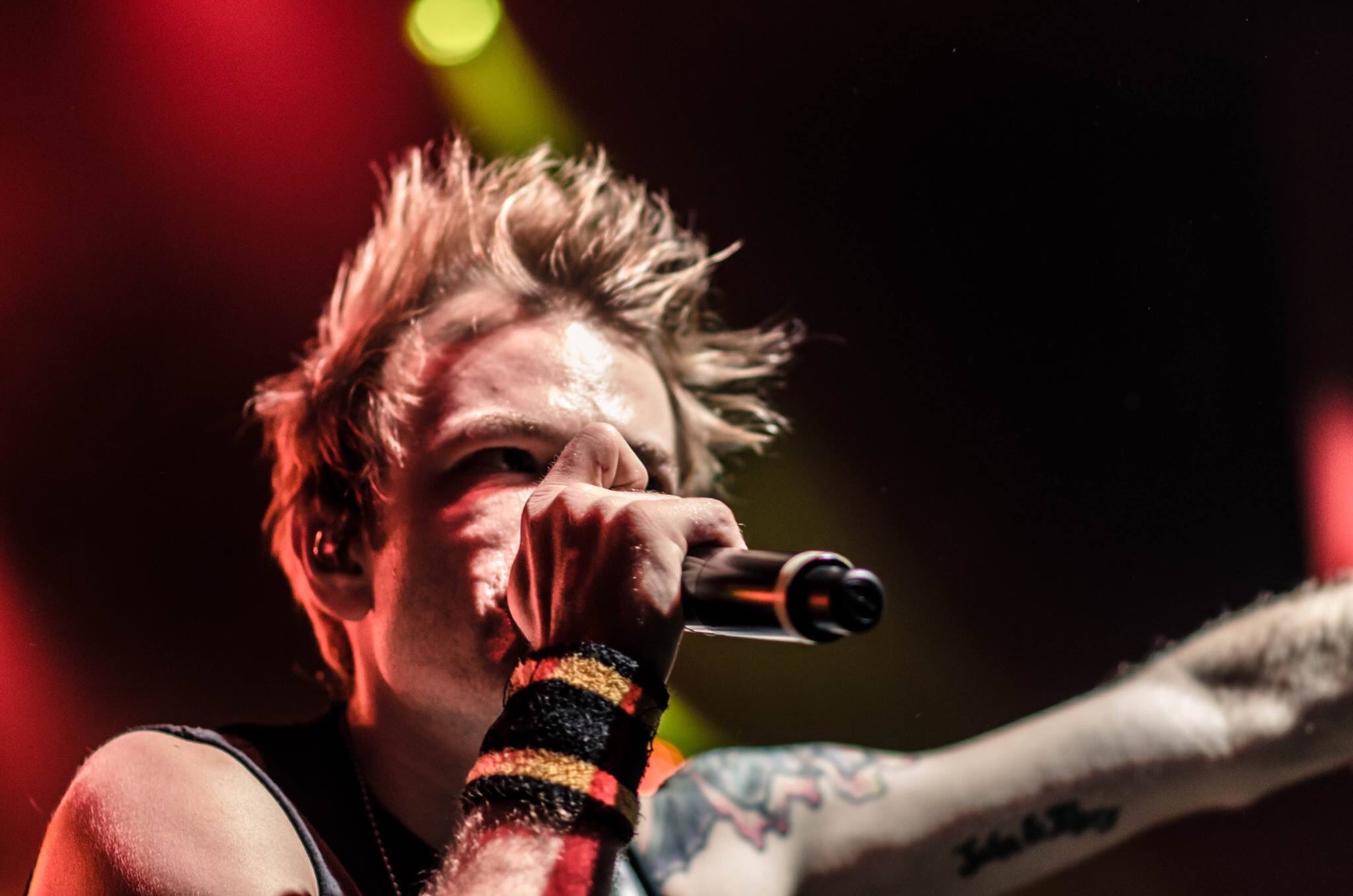 Happy Birthday Deryck Whibley      