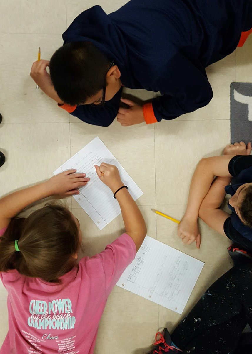 MelHowardELAR's tweet photo. #grade4 - Teaming up to practice writing skills in Ms. Shook's class. #OCES #writingfun @WilkieStacy @Comal_ELAR  @Supt_comalisd @kerrygain https://t.co/OPGfVrOzwS