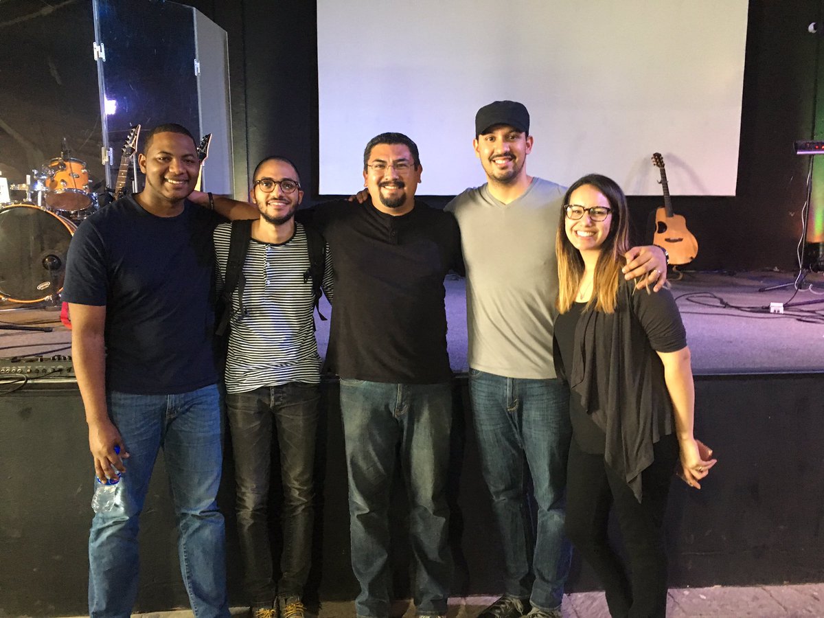 Chuckminator's tweet photo. Contentos de tener a Jonathan &amp; Sara Jerez, ensayo para el evento de #MujerVerdadera en #Queretaro. @jonathanjerez07 https://t.co/VysVOEi0aE