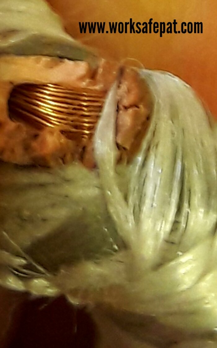 WORKSAFEPAT's tweet image. When was the last time you checked your iron flex? #Fire #electricalshock #UserCheck #Safety #Laundry #Worksafepat