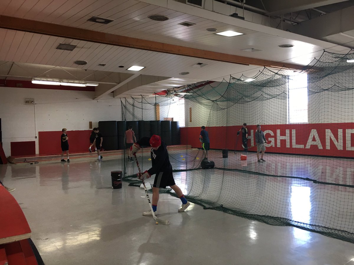 GoHHSathletics's tweet photo. @HHShockey prep for next year is already underway #hhspuck #WeDedicated https://t.co/aM9p1fH8M3