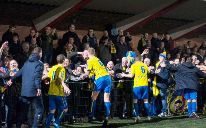 KSK_Beveren's tweet photo. Wedstrijdverslag KSK Kieldrecht - YB SK Beveren!
https://t.co/AnLKxnRPZm
#Kieldrecht #Beveren #YBSKB #Voetbal https://t.co/zk2TyAzpQn