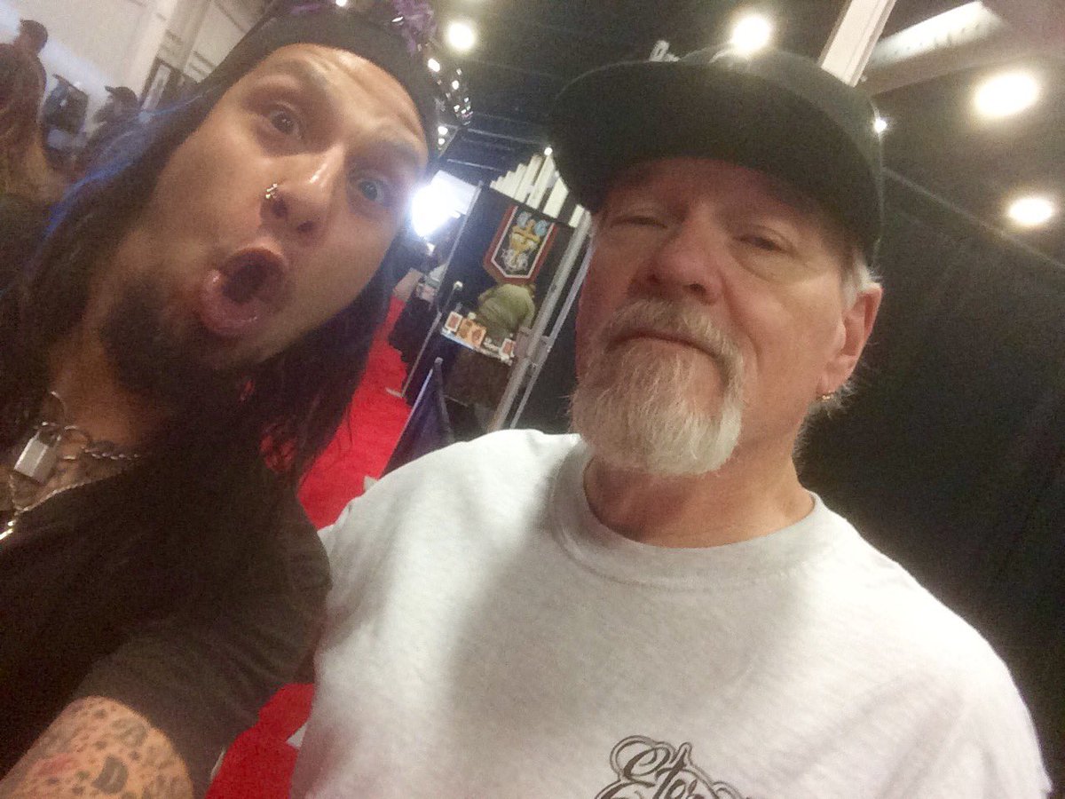 darinmalfi's tweet photo. Ran into #JackRudy from Good Time Charlie's Tattooland at #Musink! A fookin legend. #DangerousD #musink2017 https://t.co/PSdVz6TNBG
