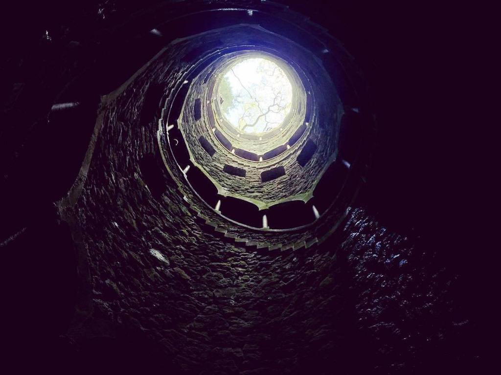DaveTweets2Much's tweet photo. 28 meters underground #caves https://t.co/4rVVN8cdfH https://t.co/maqcybfbJ4