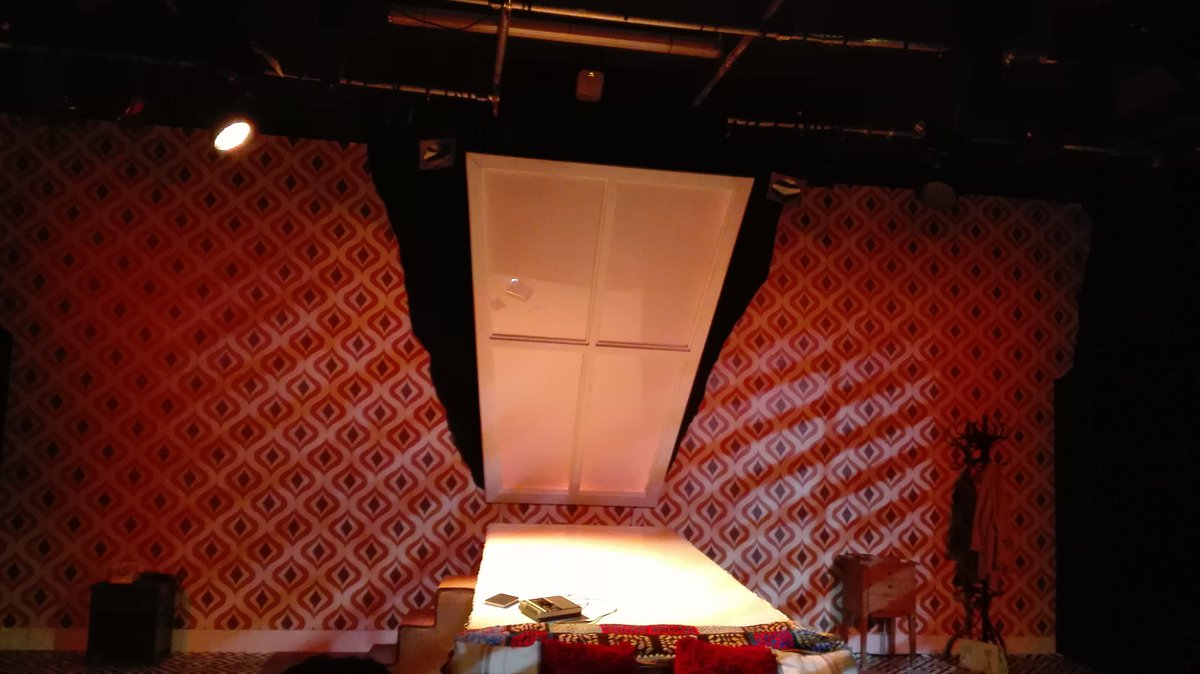 Pippipat's tweet photo. Ready at @swkplay to watch #thediaryofateenagegirl #gig #london So far the «waiting music» is stunning https://t.co/aYlbJXFxCy