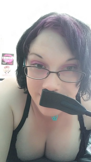 Cannot wait to get some cam time later this week! #TooLong #NeiHjarta https://t.co/VOkE0MGAgN<a href="/tag/toolong"class="tags"><span>#toolong</span></a><a href="/tag/neihjarta"class="tags"><span>#neihjarta</span></a>