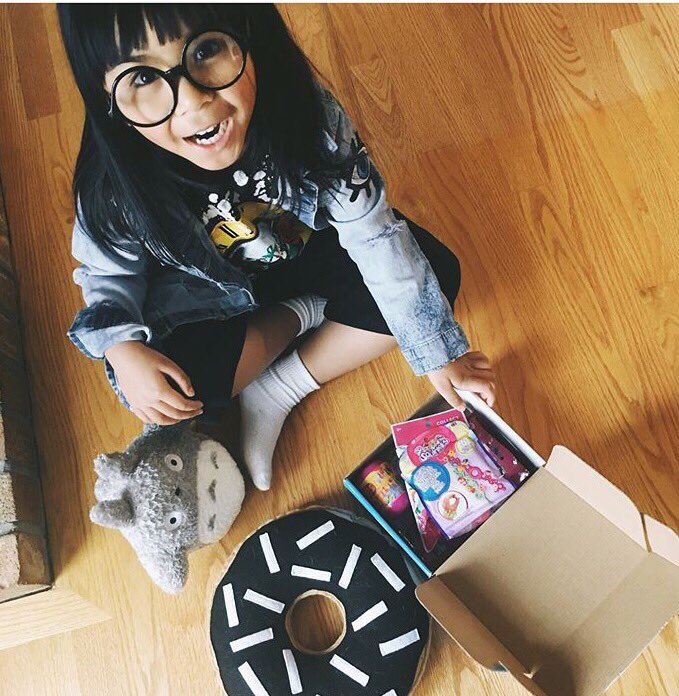 EggDropUS's tweet photo. What's in the box? ❓❗️⠀
Discover your box today 📲 Eggdrop.us #YouTube #toddler #Unboxing #momlife https://t.co/KImmH2OihK