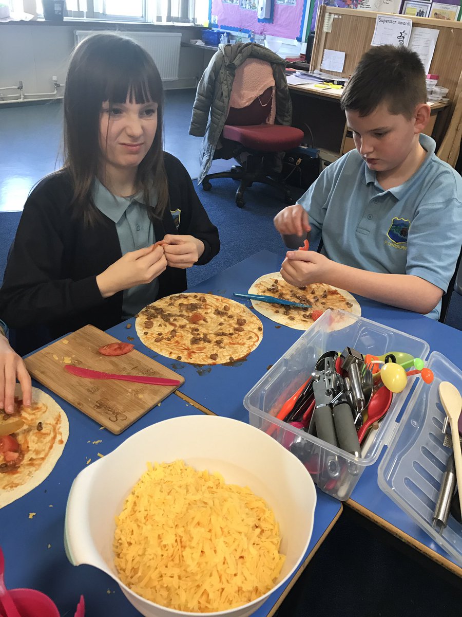 PetersburnPS's tweet photo. Bean tortilla stack #yummy #base7 #p5/6 #cookingisgreatfun https://t.co/GYRGz1fT6M