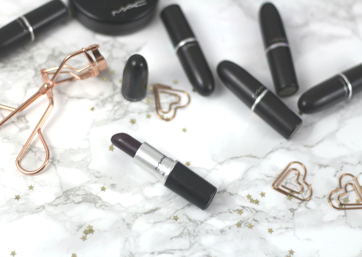 Tomi_Kay's tweet photo. MAC Instigator Review now on the blog

#ukblogtalk #bblogger #fblchat #makeup #beautyblogger

https://t.co/uQf13rsLjc https://t.co/541PnIlXXM