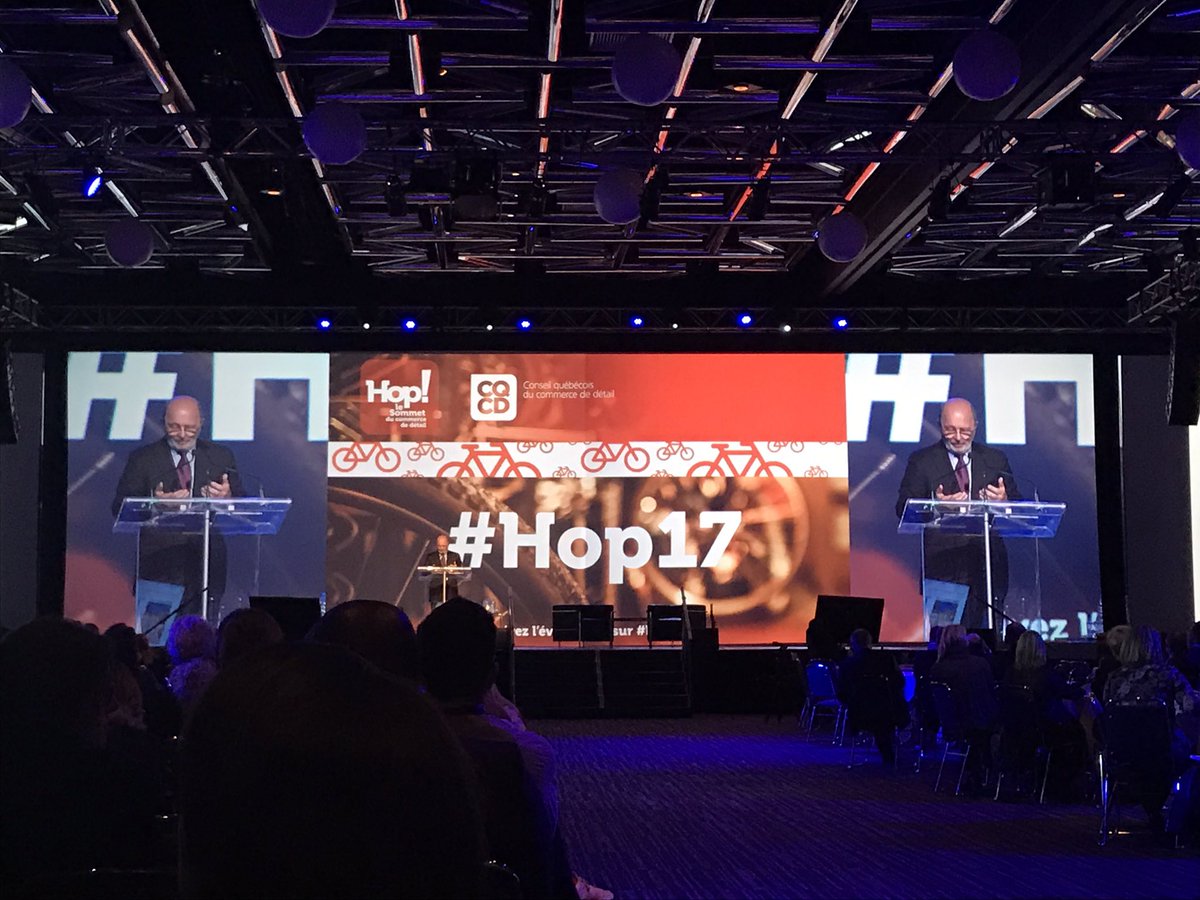 audreysracine's tweet photo. Les 4 piliers fondamentaux de @TaubmanCenters : #experience, pleasure, amusement and hapiness #hop17 #innovation #retail https://t.co/AsEldcR5WE