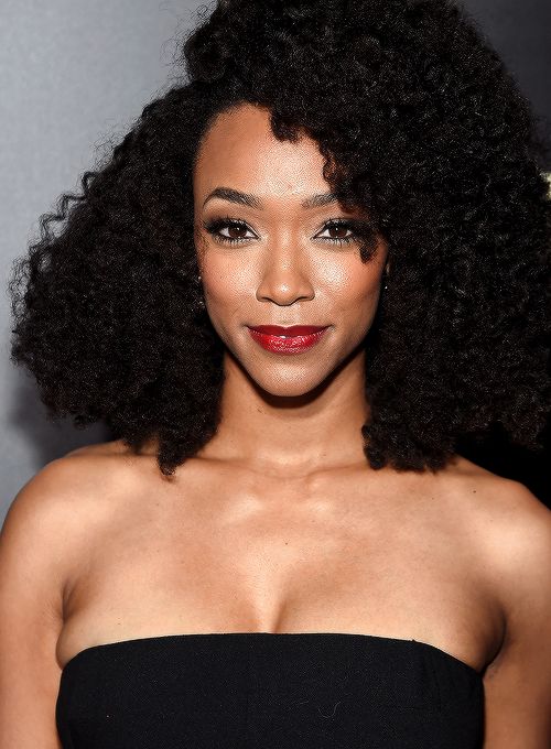Happy Birthday Sonequa Martin-Green! 