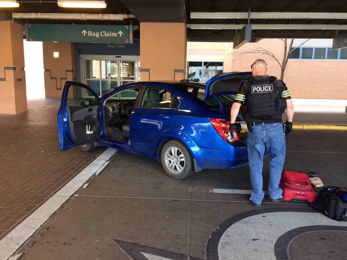 KRQEPhotoDroog's tweet photo. Armed carjacking suspects are nabbed by police at the Sunport after a second attempted heist.  @krqe_headlines https://t.co/FTIvGHBwse