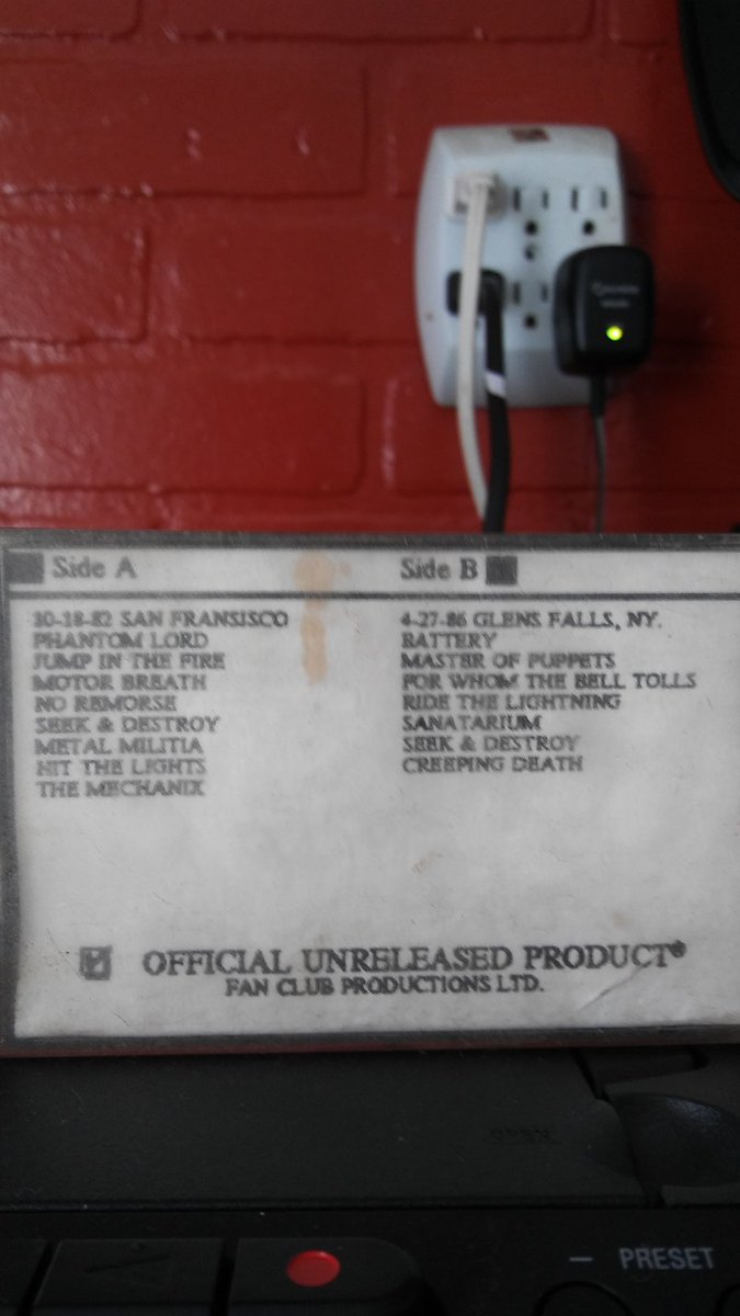 KeithPittdog13's tweet photo. Keep your itunes kids. Now im gonna knock out the dishes and listen to greatness. Ex sound quality too. #bootlegtapes https://t.co/TyvYypTiFp