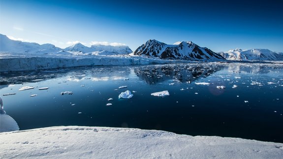 ECIU_UK's tweet photo. MPs to probe protection of the Arctic in an era of melting ice https://t.co/jR3k8D9ayN https://t.co/teFr6nzBef