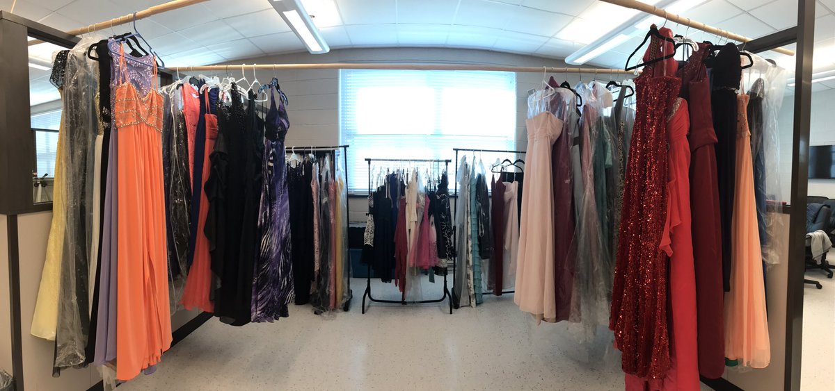 theedgeve's tweet photo. Counting down the days!! Only 4 more days until Try-On Day! @VEInternational @GCPSchools https://t.co/9hlTRQQEpR