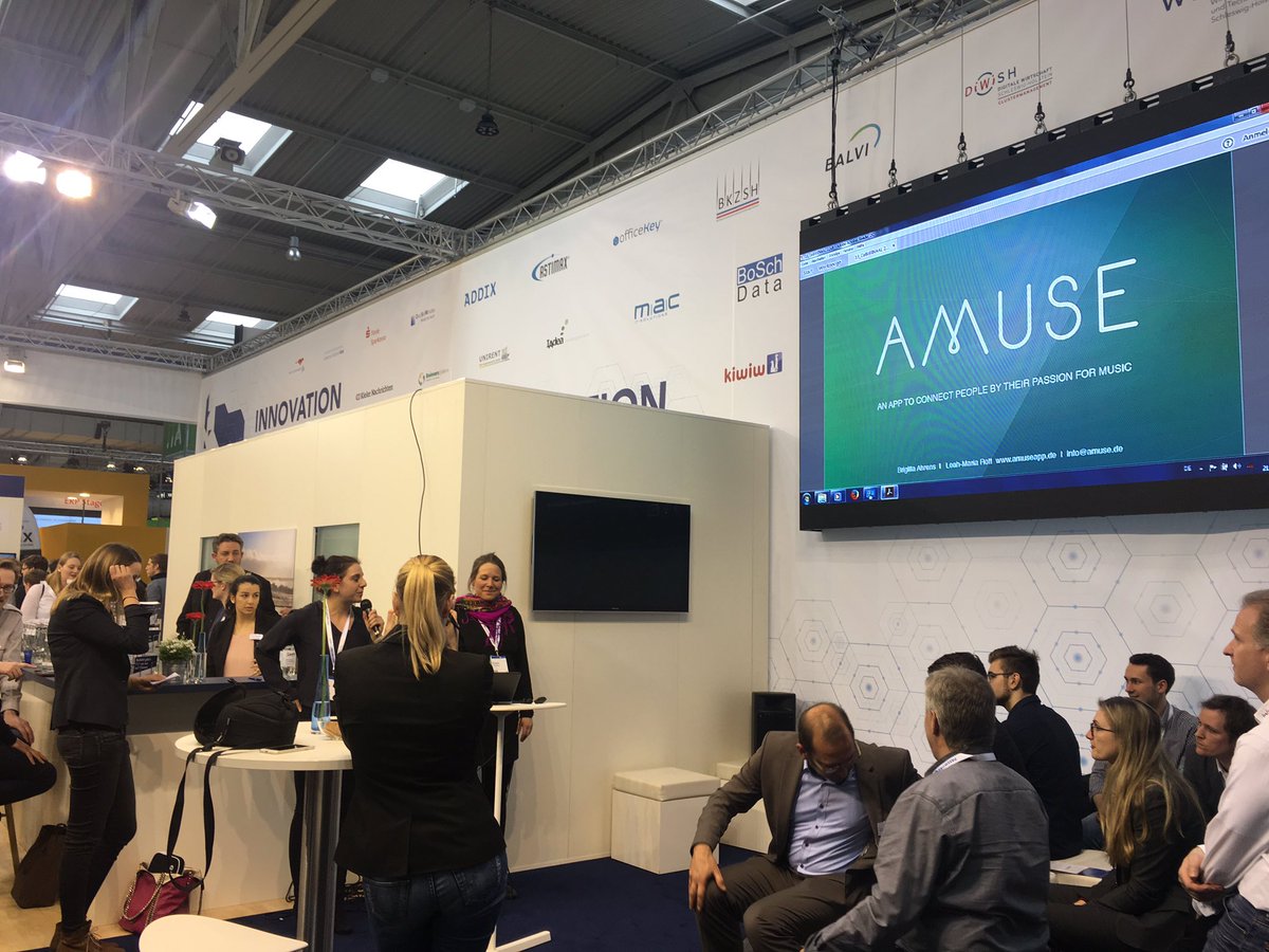 Dr_Faizan84's tweet photo. #cebit17 pitch time with @opencampus_sh @leahamuse @Groundkeeper_GK https://t.co/acrMZot5XL