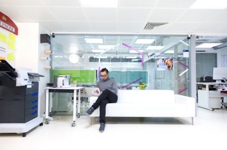 ImperialMed's tweet photo. Take a look inside the @imperialcollege Enterprise Lab https://t.co/CelI08CaiU https://t.co/EdEHa55nBx