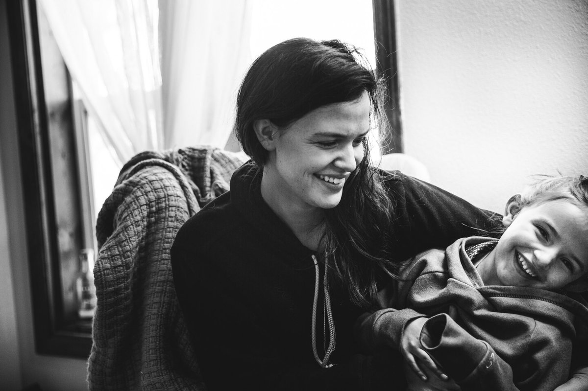 evelynessential's tweet photo. Moments like these make all the sleepless nights and mother/daughter battles worth it. 👩👦❤ #reallifecaptured https://t.co/uvW1Kbg4Vd