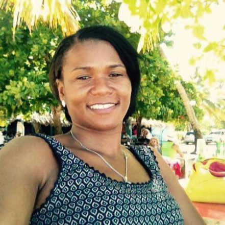 TonyMendezR's tweet photo. Dos mujeres de diferente clase social asesinadas en menos de 12 horas:
-Delsy Yapor. Evaristo Morales
-Jaqueline de la Cruz. Villa Consuelo. https://t.co/eNW50l6Exi