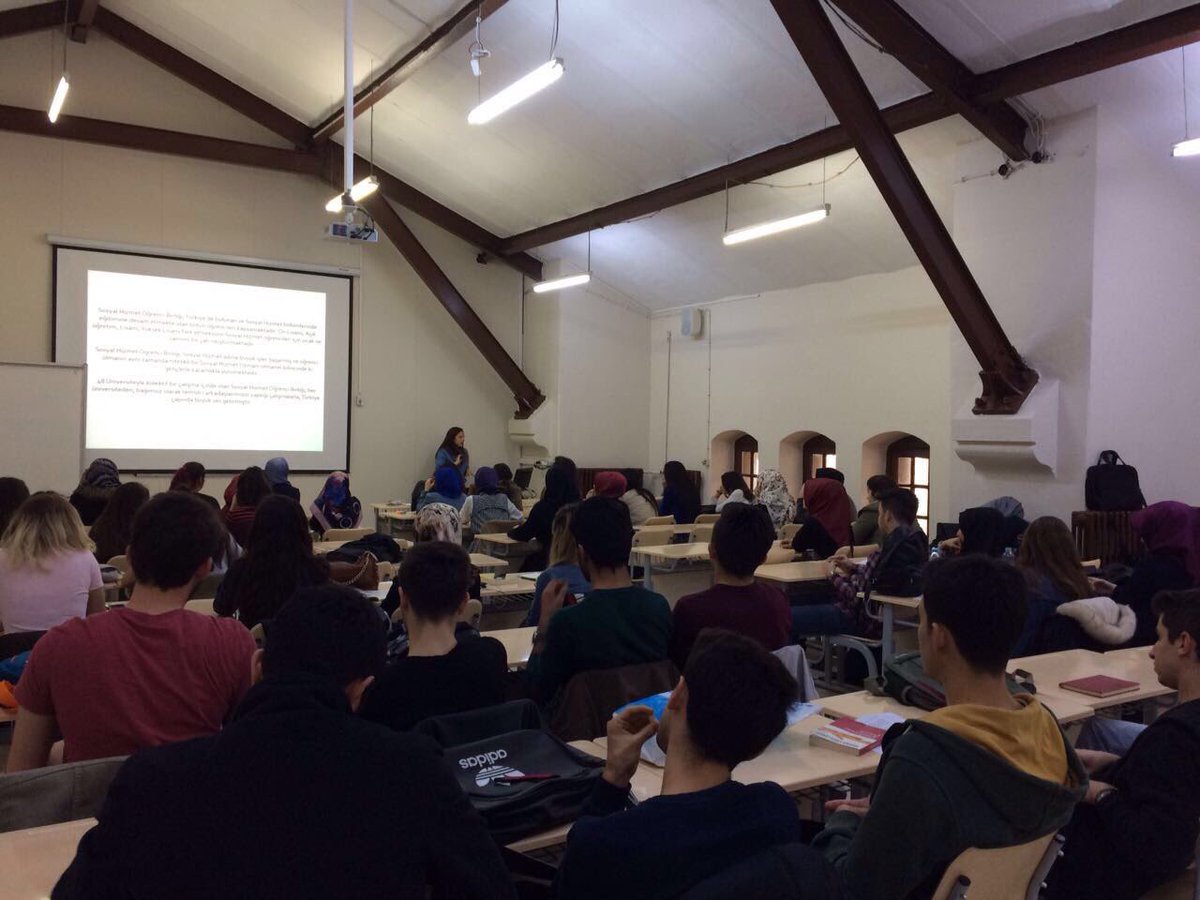 ushok2017's tweet photo. Sağlık Bilimleri Üniversitesi Sosyal Hizmet Bölümü öğrencilerini KURULTAY'ımız hakkında bilgilendirdik. https://t.co/936gcuQm1h