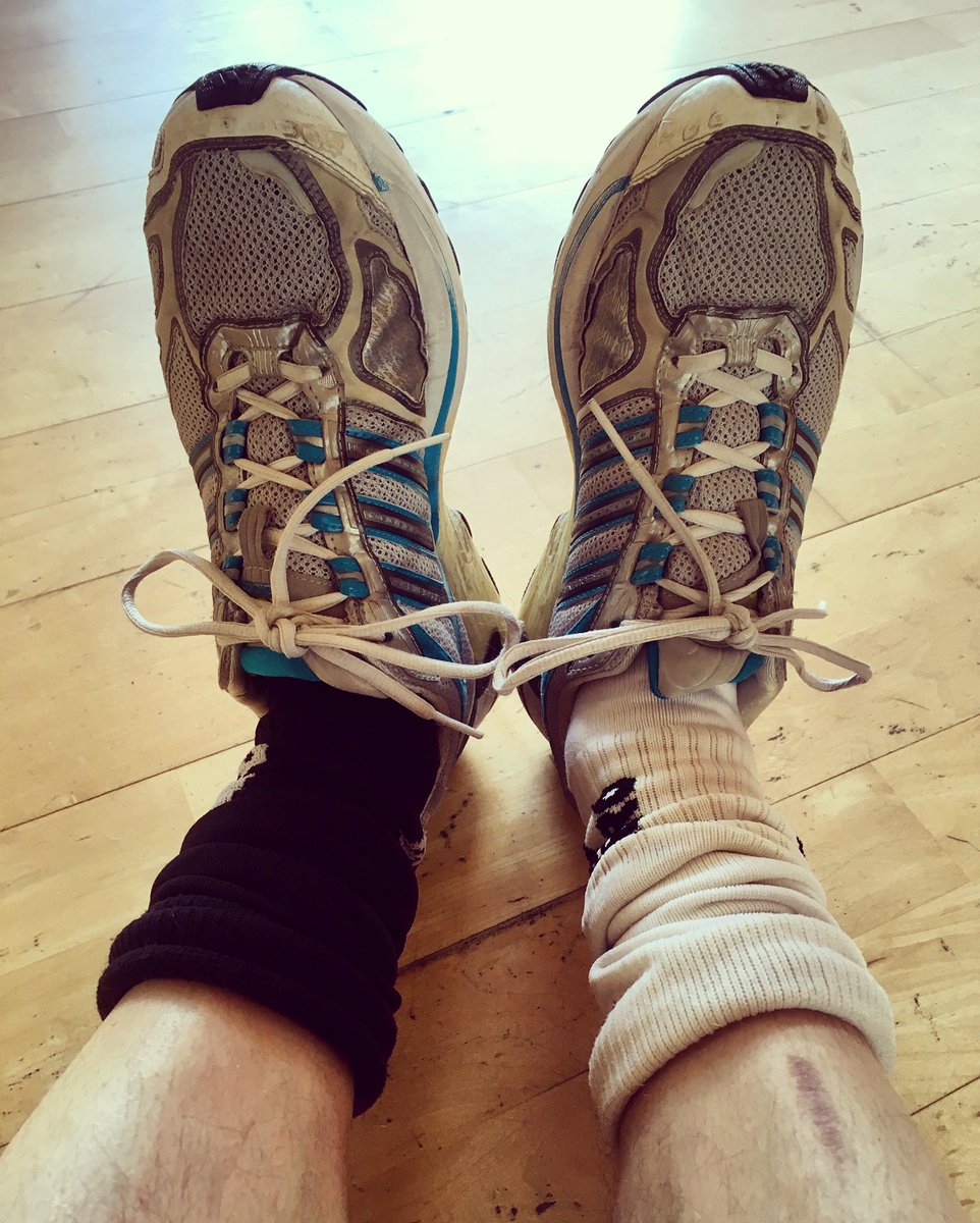 Mark_Atkin's tweet photo. Odd socks today..! #worlddownsyndromeday #oddsocks #odd #socks #awareness #actorslife #ketkrókur #krampus #scaledouble #thorin #thehobbit https://t.co/2VA6ObbuHI