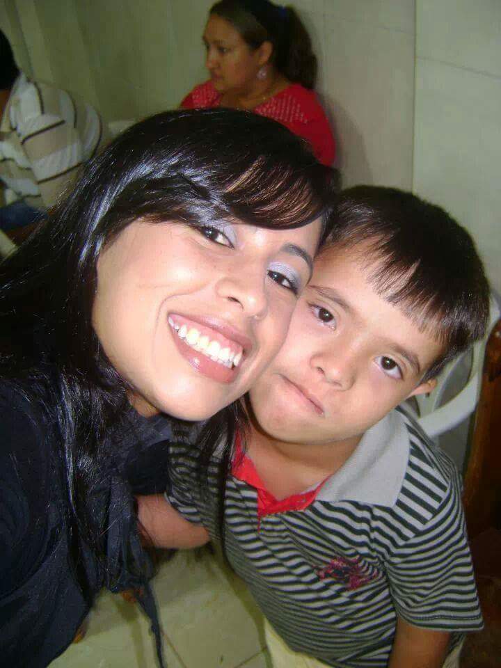 Fran_Alves_S2's tweet photo. @RGottino meu priminho lindo que já foi morar com o papai do céu a 5 anos, mais o amor continua o mesmo❤#diaInternacionalDaSíndromeDeDown https://t.co/2MiPaXVVLa