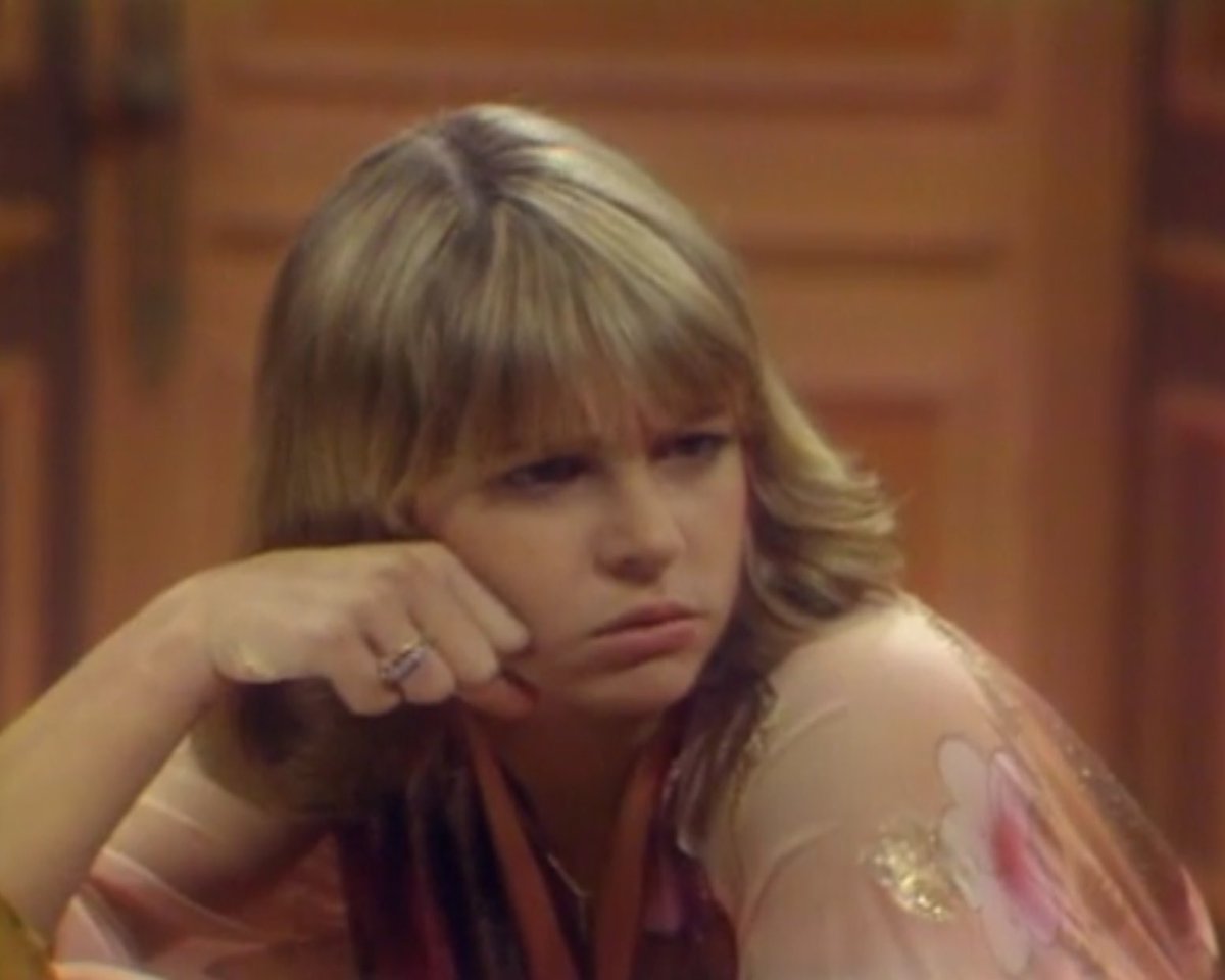 || No replies today bc I have a terrible headache.Now excuse me, I'm gonna watch Xena and complain about life *is a huge brat*