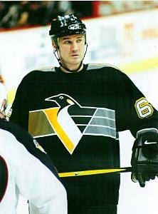 YourVGCrush's tweet photo. @jvdgoot  Your video game crush for the day is Mario Lemieux from NHL 96 https://t.co/71Ebk7WD5U