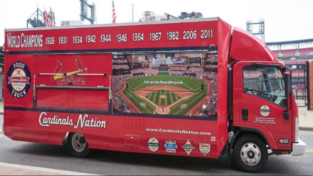 KMOV's tweet photo. The @Cardinals now have a food truck! https://t.co/ZvdB7RNfgk https://t.co/qqkr2USBlh