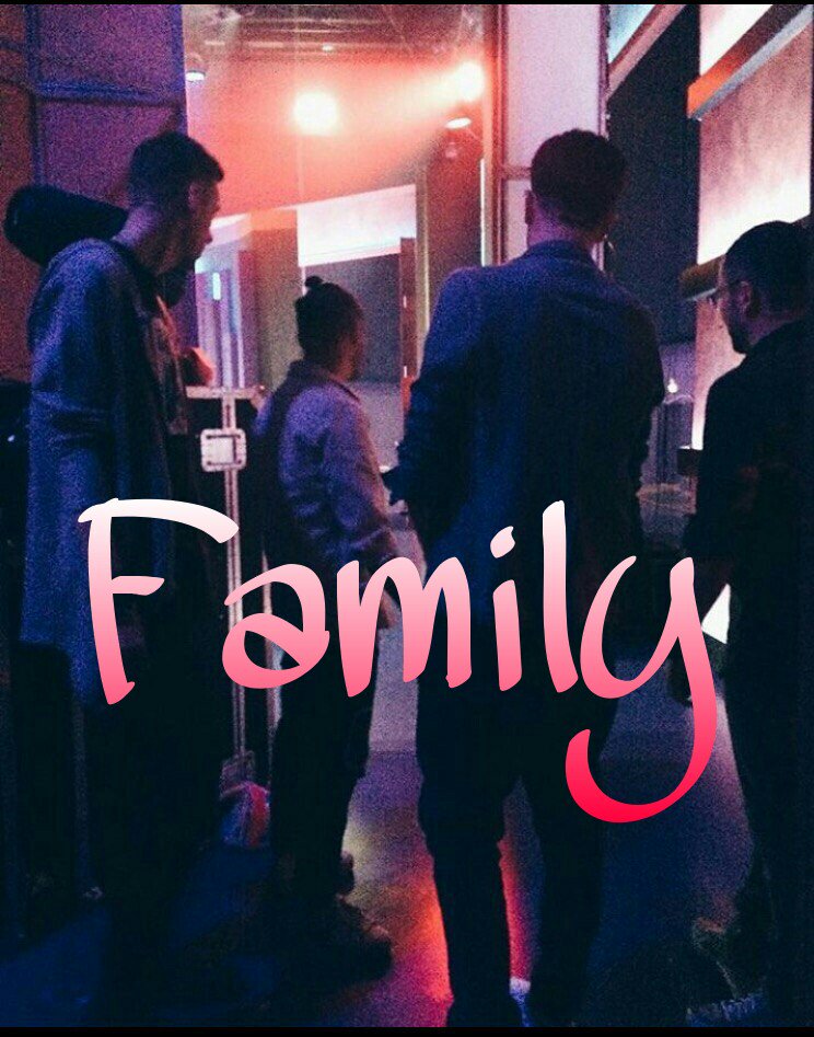MyImprovisation's tweet photo. My family ❤

#impraforall #импровизация https://t.co/YlJjWrlqNr