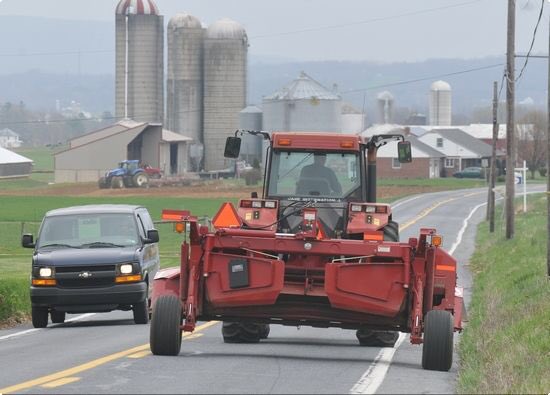Thank you to our local farmers and ranchers 👍 

Watch for increased 🚜🚚traffic on area roads as the weather improves. 

 #NationalAgDay