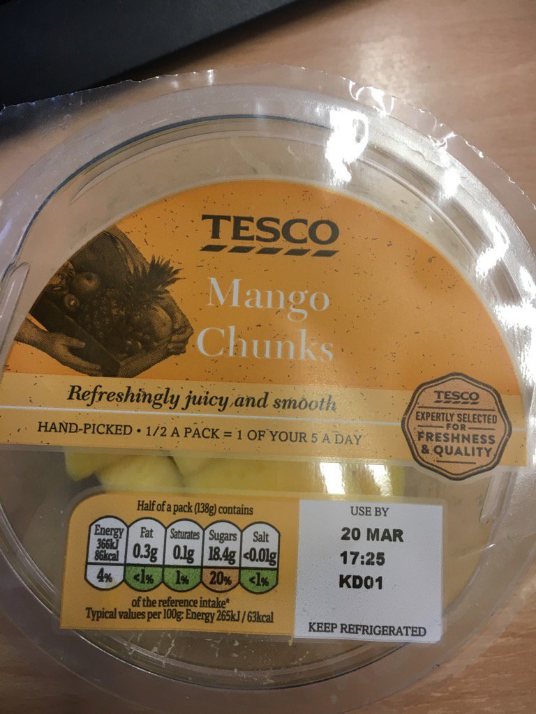 Maccy_88's tweet photo. @Tesco was sold this today - use by date was yesterday and no reduced sticker on it either https://t.co/CFQhwNA0Mu