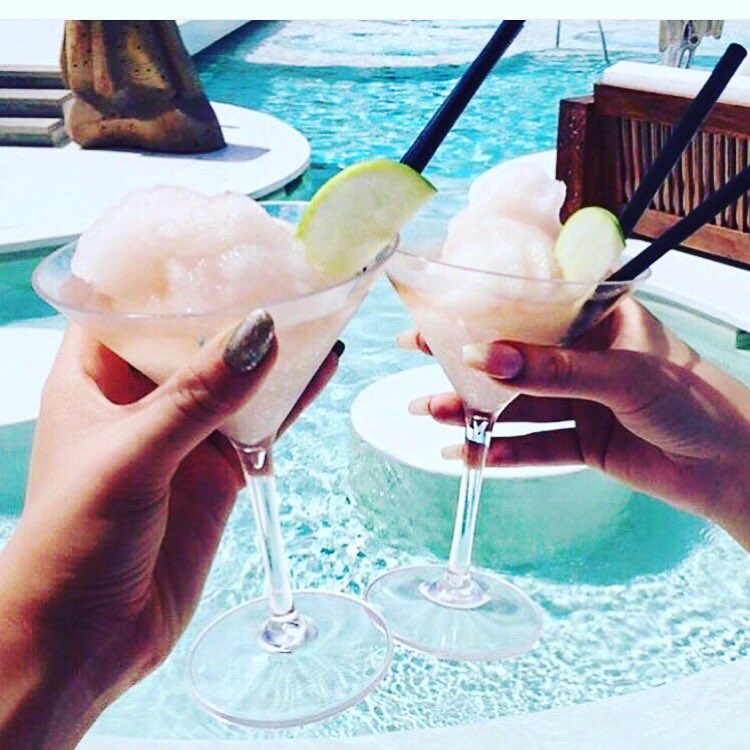 Work_In_Malia's tweet photo. Just over a month until our first set of workers head to #Malia - Only 5 spaces remaining!!! #malia2017 #malia17 https://t.co/mrl9L2r1GH