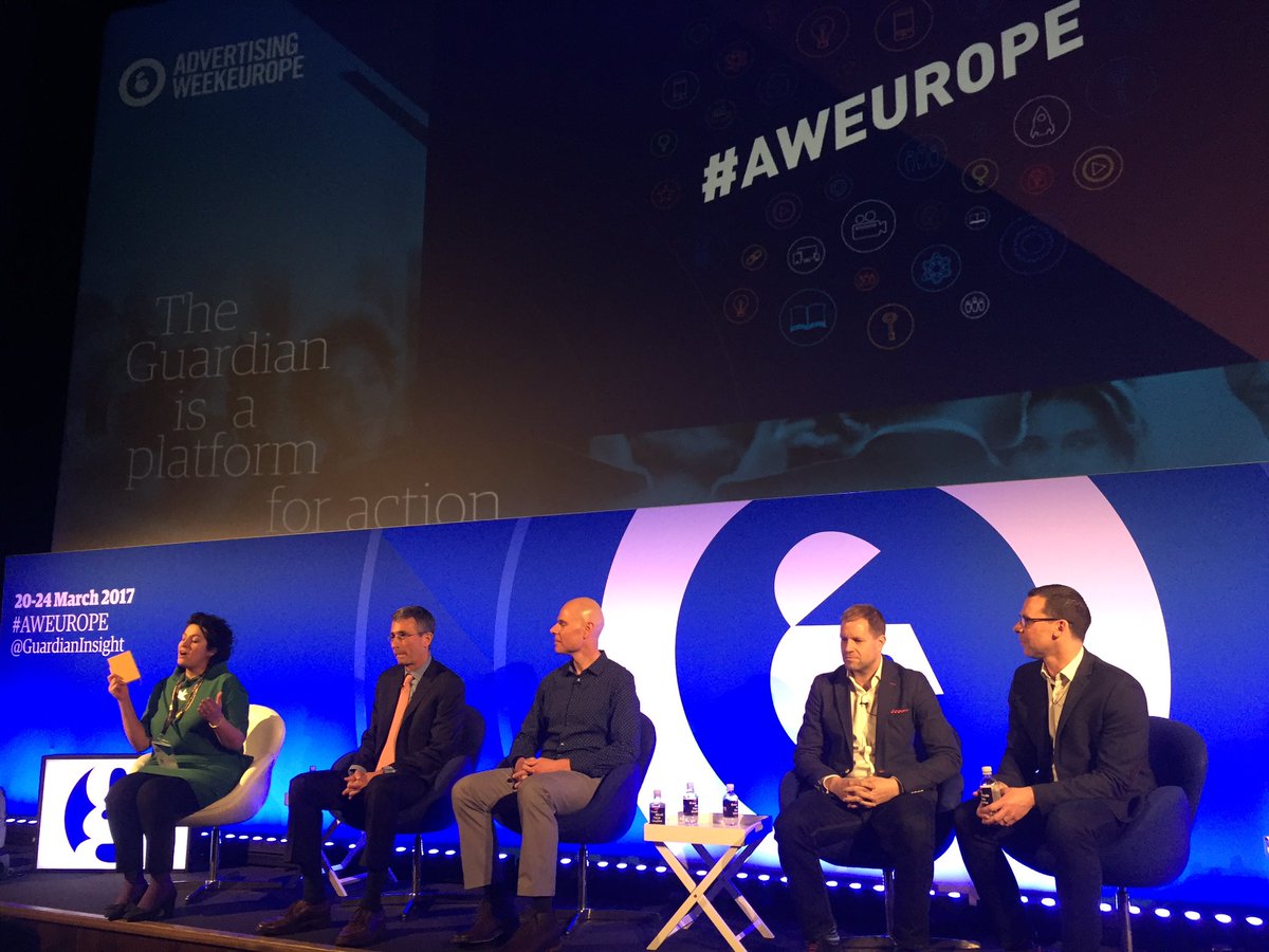 andra_mititelu's tweet photo. How do you create a value exchange that's relevant to the consumer? Rich Harris @OracleDataCloud at #AWEurope https://t.co/2X855S0ziN