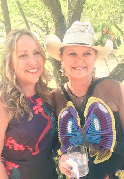 willdomovie's tweet photo. Great 2 see so many folks from the #willdo #doc ! #benevolence #SanAntonio #Texas #aloha #maui #WillSmith https://t.co/WWG3JTGpYJ