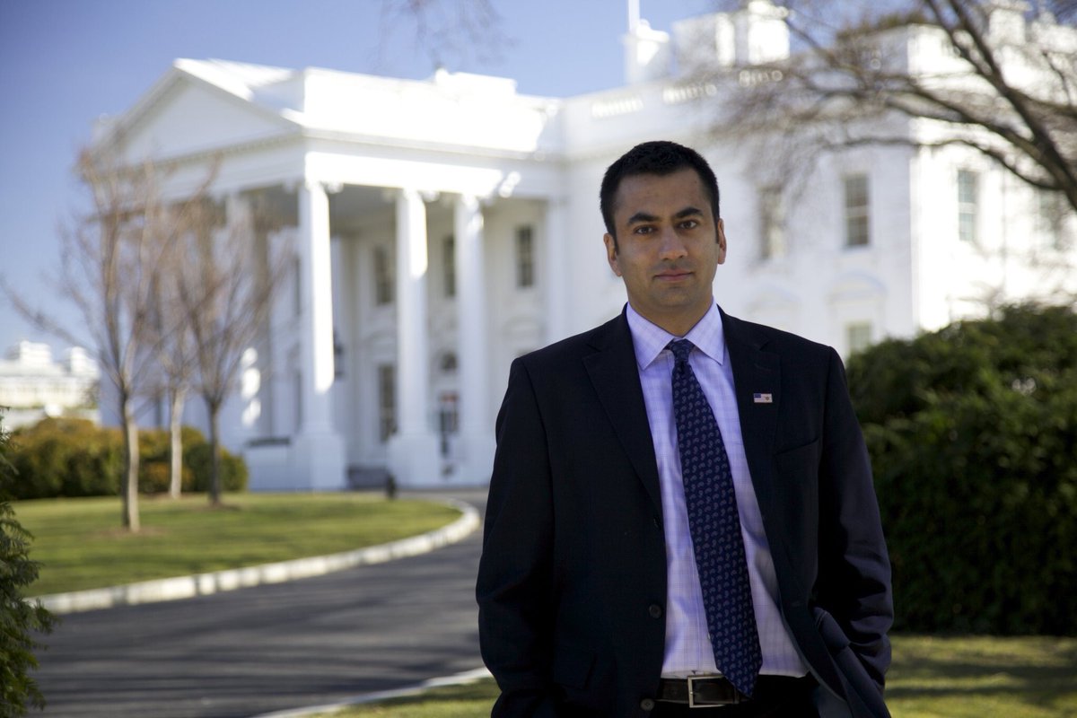 @ParthTaparia YES! #GWU Get tickets for South Asian Heritage Keynote: <a href="/kalpenn/">Kal Penn</a> on 6pm, Sat 3/25  @gwlisner GWUTICKETS.COM #GWSAHC17