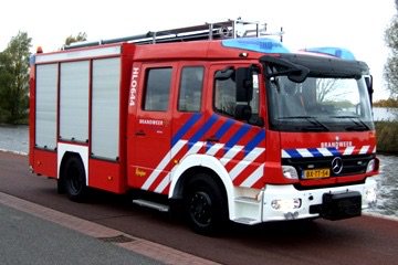 Van Hollant tweet media