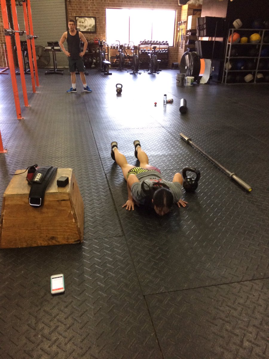 UltCrossfit's tweet photo. #crossfit #fitness #training #strengthandconditioning #ultimatecrossfit #cltfitness #sweateveryday #getsome #anditsfun https://t.co/8zQIjVnet8