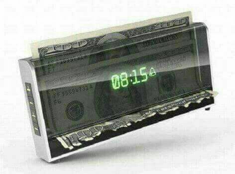 Alanaschallenge's tweet photo. منبه يعمل بالأوراق النقدية .. 
إذا لم تستيقظ يقوم بتمزيق الورقة النقدية .. https://t.co/hdlfhs3ooG
