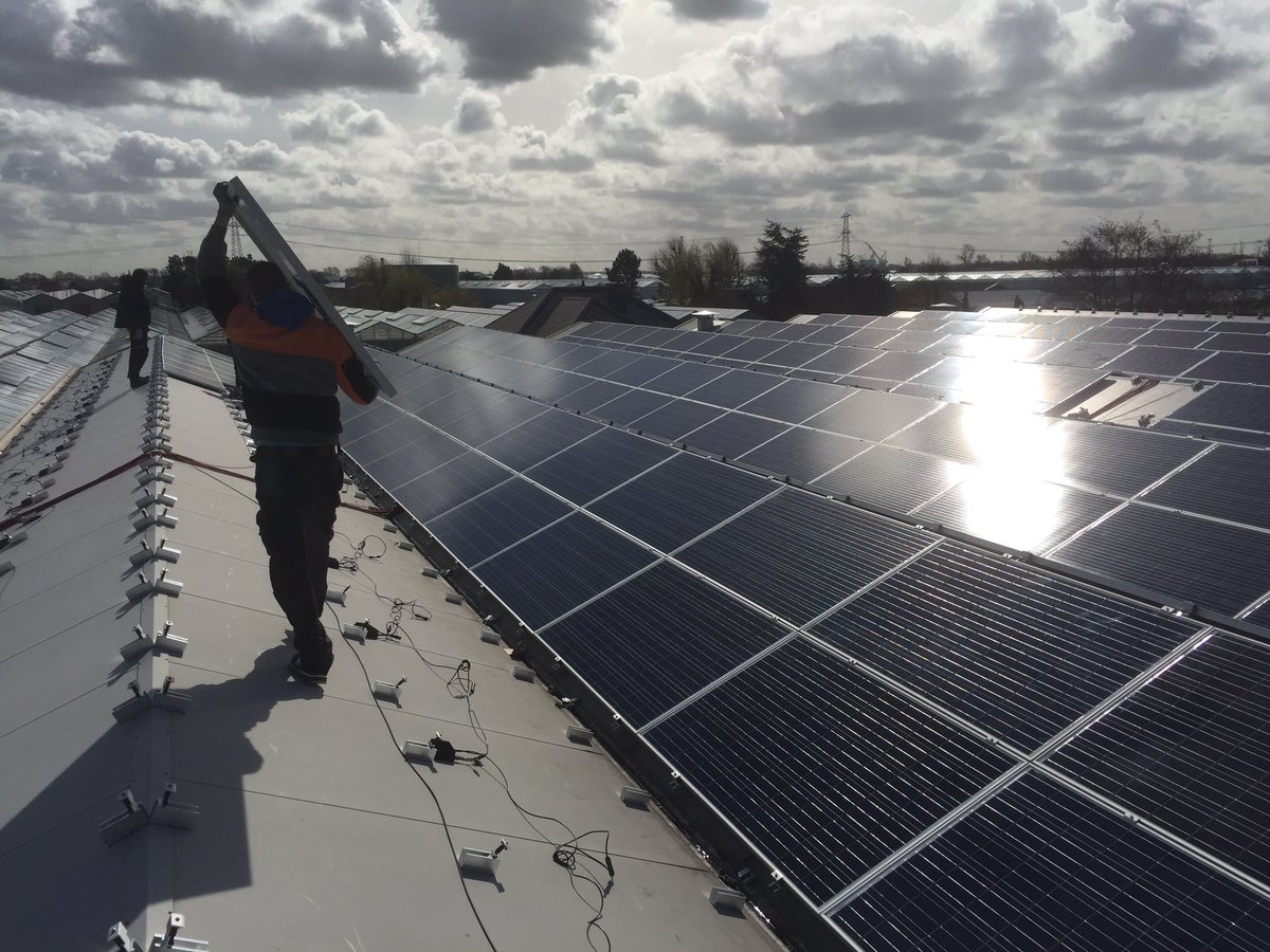 smithsolar's tweet photo. Bijna klaar, Laat de zon maar komen! https://t.co/LlyjVrBI4U