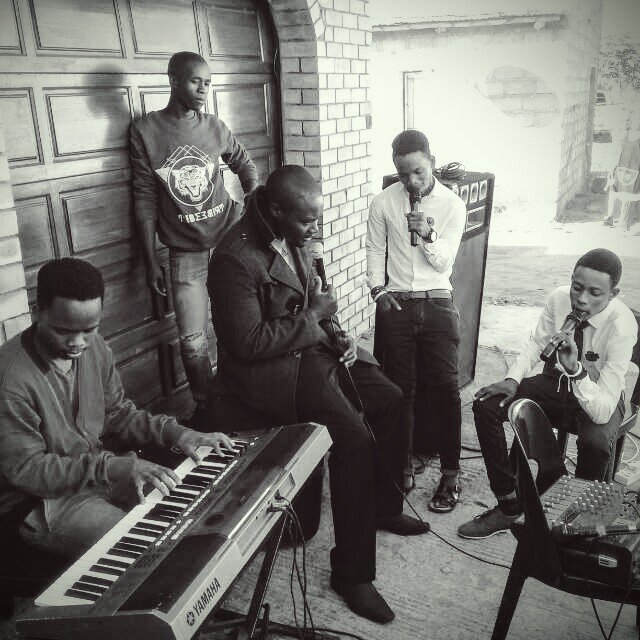 kg_limitless's tweet photo. For the love of music https://t.co/cpudBla06v